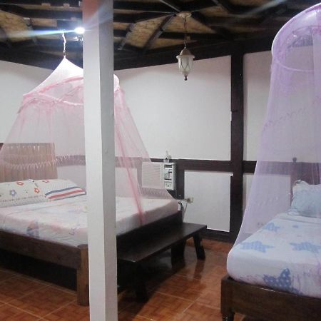 Islandfront Cottages And Restaurant El Nido Buitenkant foto