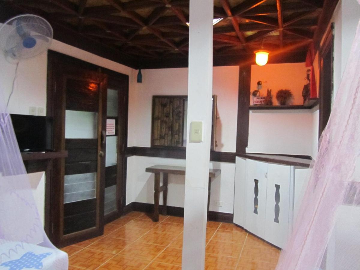 Islandfront Cottages And Restaurant El Nido Buitenkant foto