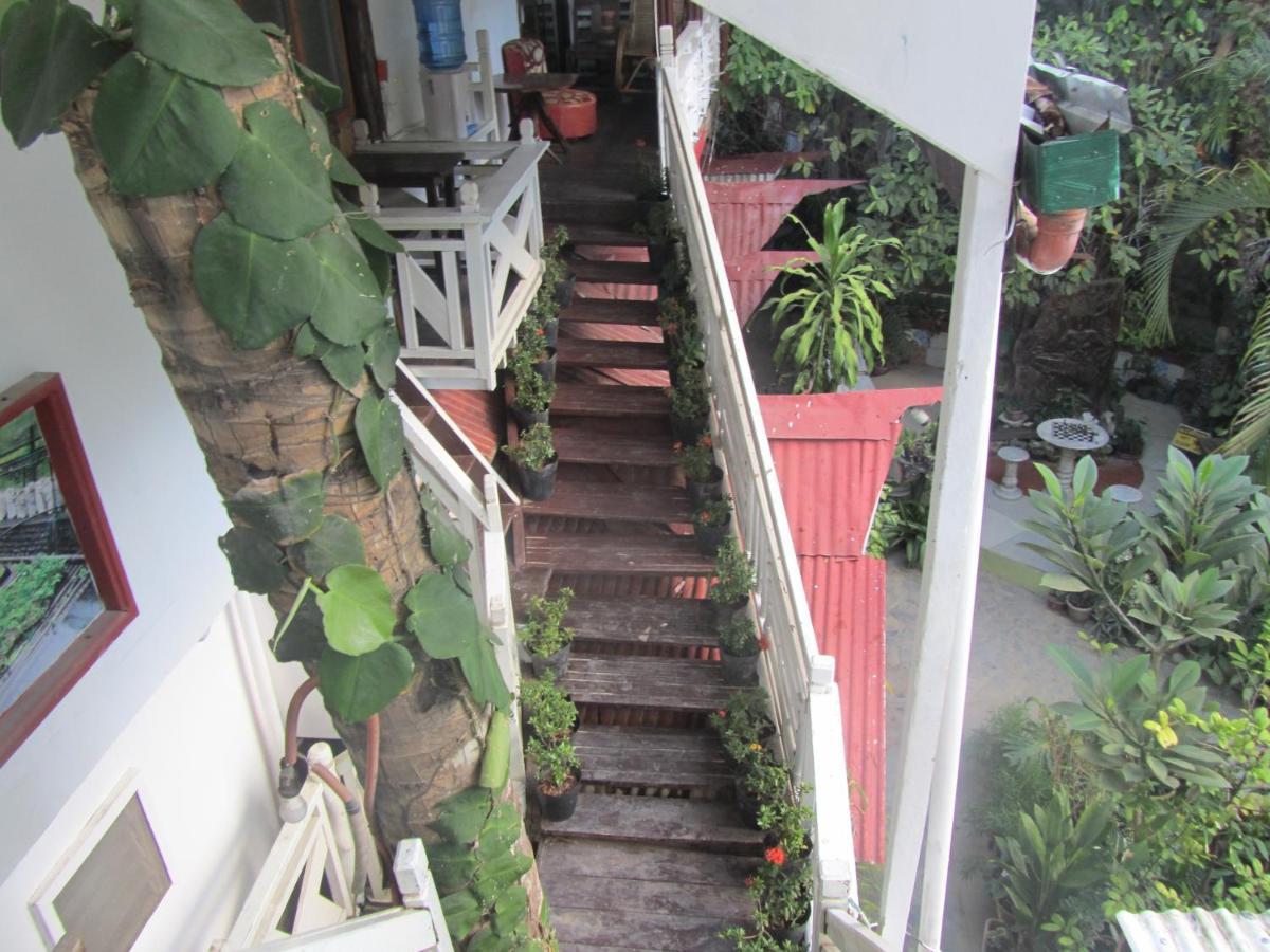 Islandfront Cottages And Restaurant El Nido Buitenkant foto