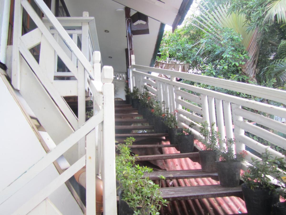 Islandfront Cottages And Restaurant El Nido Buitenkant foto