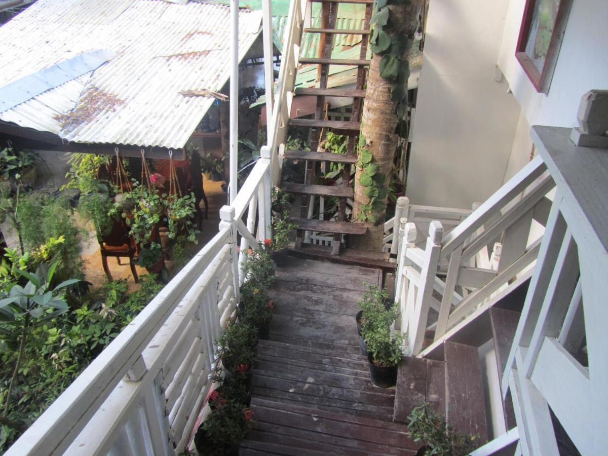 Islandfront Cottages And Restaurant El Nido Buitenkant foto