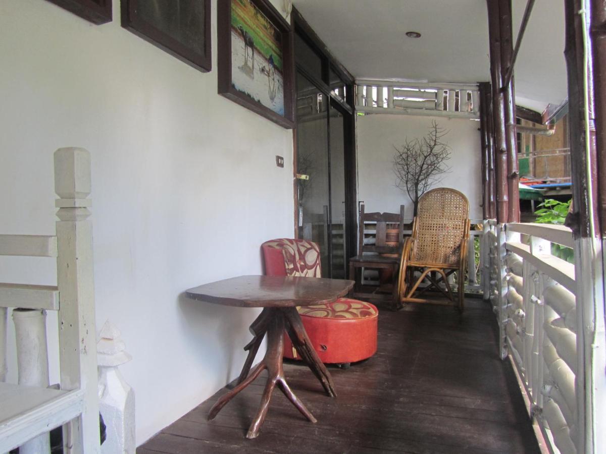 Islandfront Cottages And Restaurant El Nido Buitenkant foto